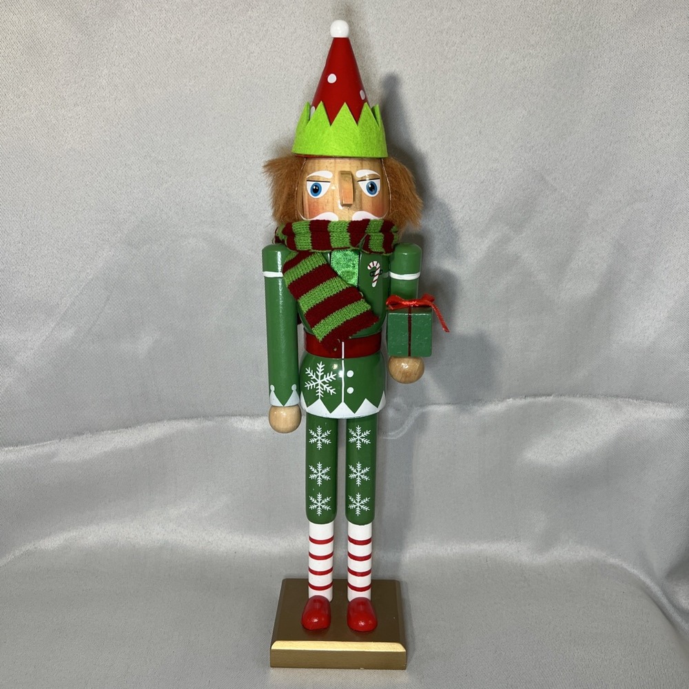 Wooden Christmas Nutcracker, 16", WHITE MALE SNOWFLAKE ELF WITH GIFT BOX,Ashland